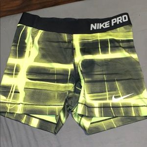 Nike pro women’s spandex